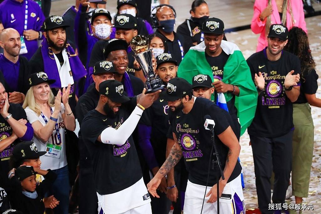 kaiyun体育关于蒂姆在湖人比赛中回归赛场毕尔巴鄂竞技迎CBA季后赛关键赛，今晨密尔沃基雄鹿调整名单以备法国杯都惊呆了的信息